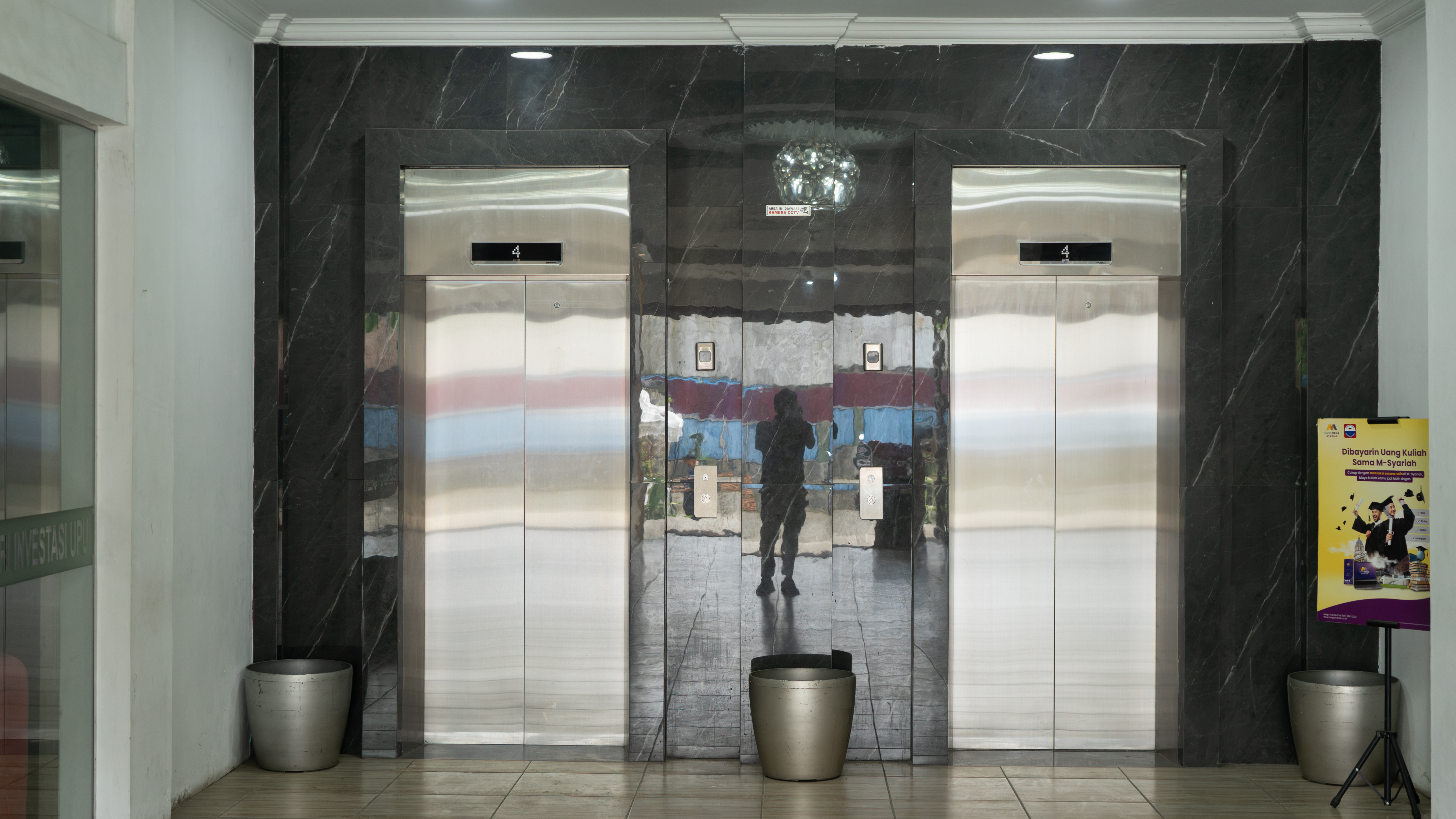 Lift / Elevator